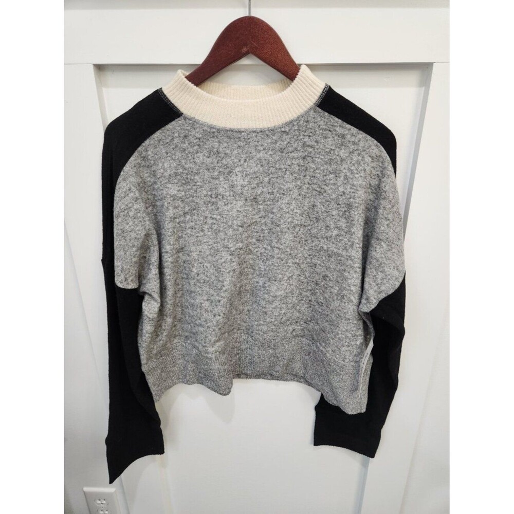NWT - Theo & Spence Cropped Color-Blocked Sweater – Size Large